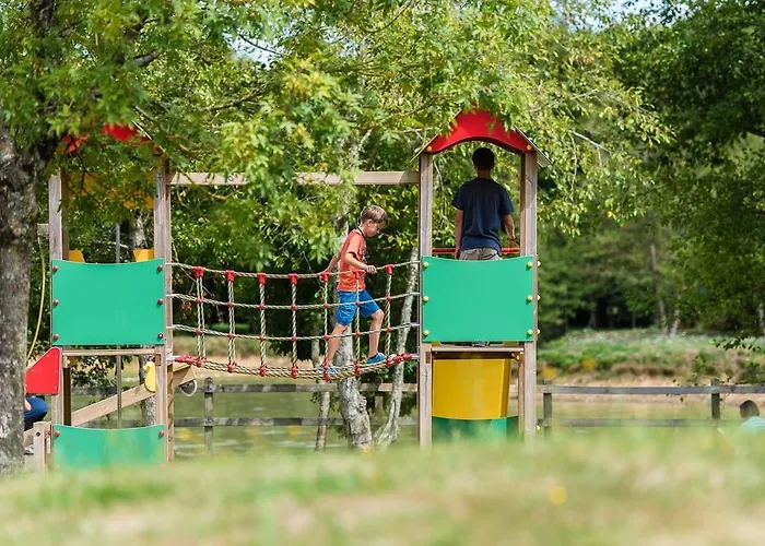 Kompleks wypoczynkowy Les De La Barbotine Le Fuilet